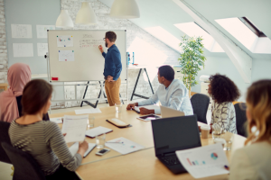 BA (Hons) Business and Management (Top-up)